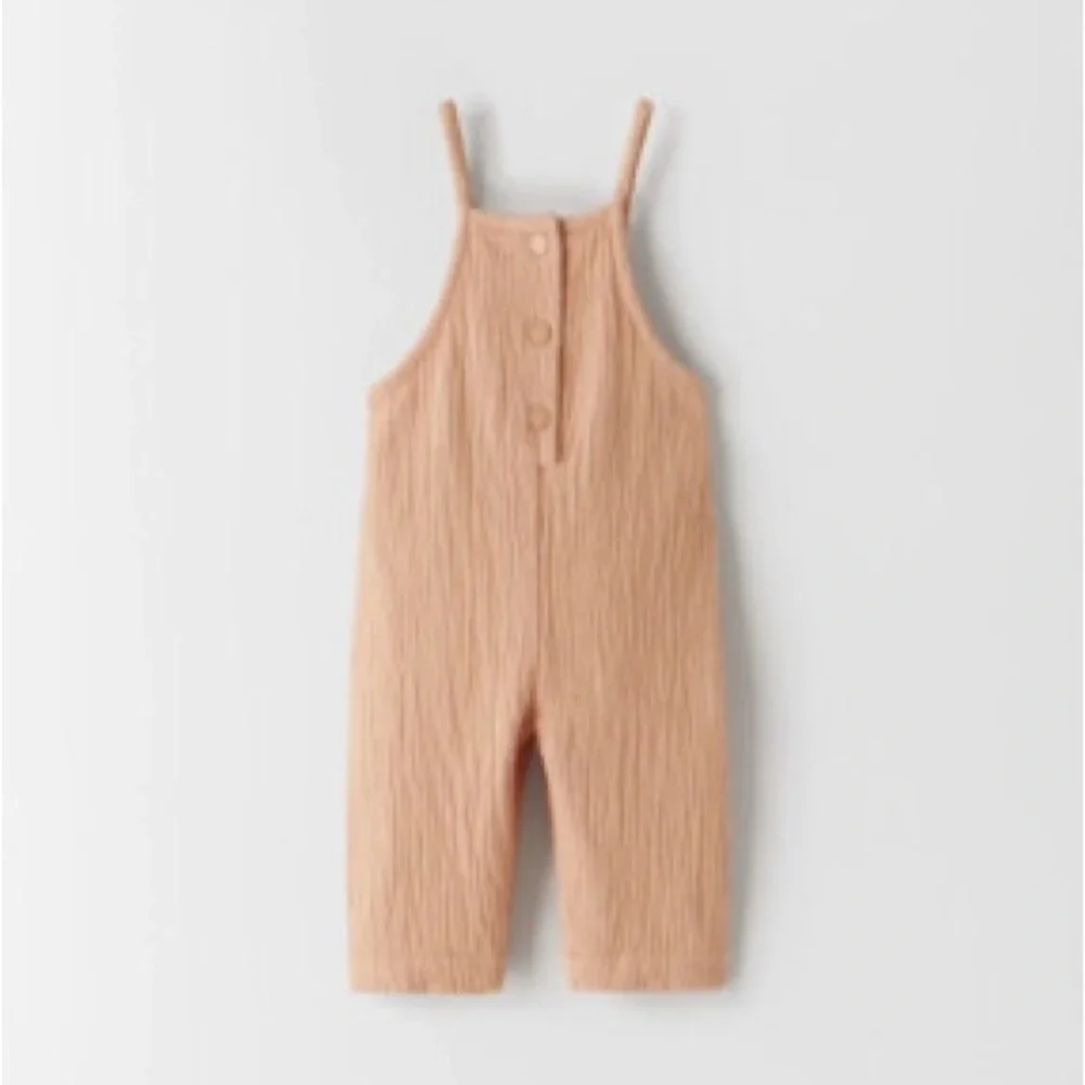 Zara Textured Waffle Peach overalls Jumpsuit 2T 3T